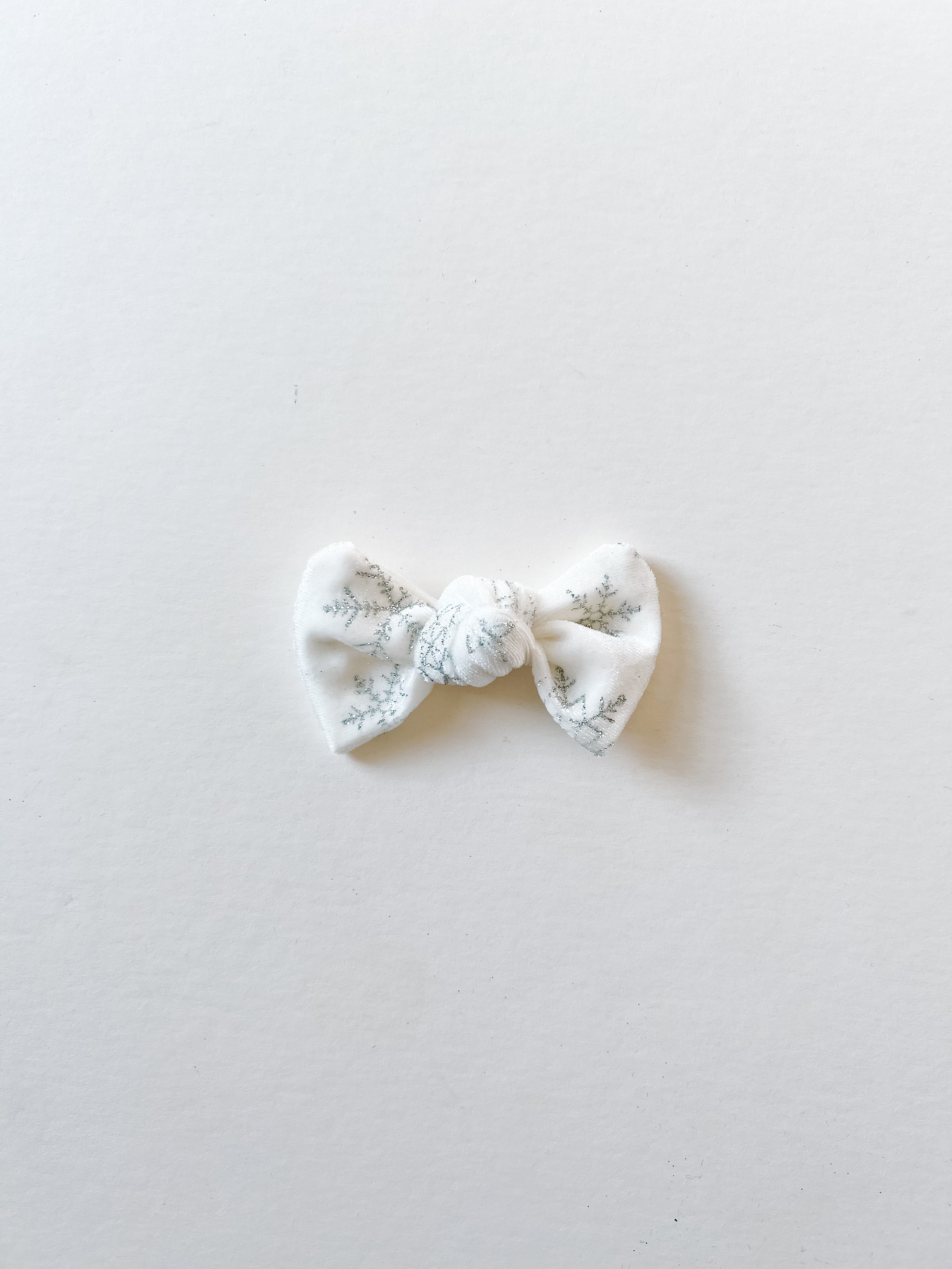 Snowflake Velvet | Knot